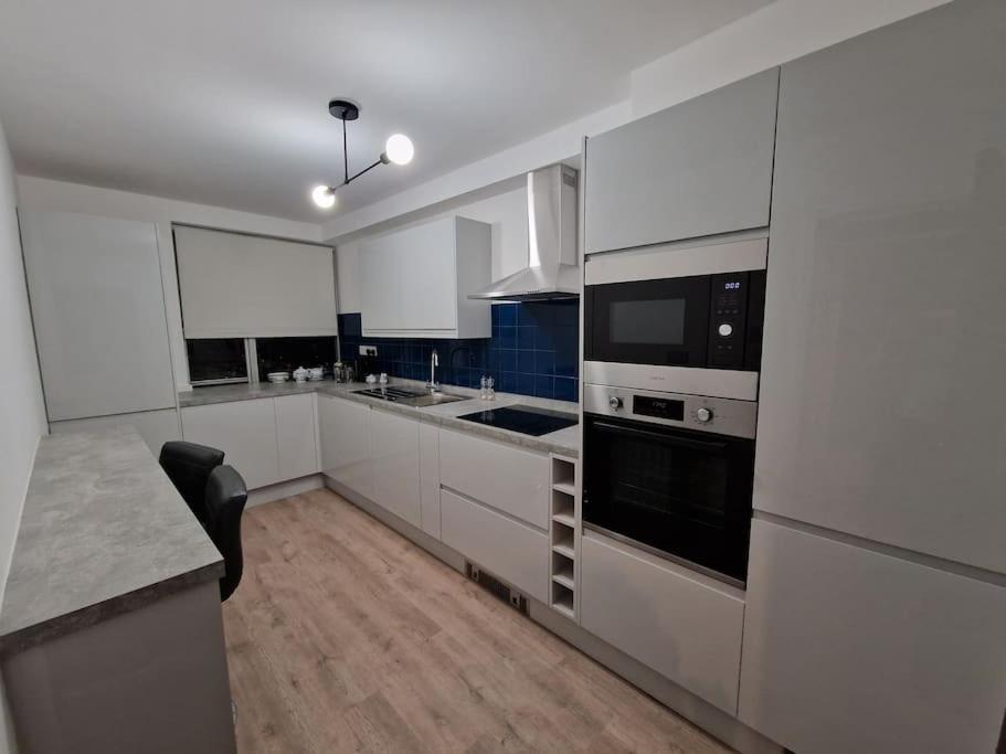 Newly Renovated Apartment! London Exterior photo